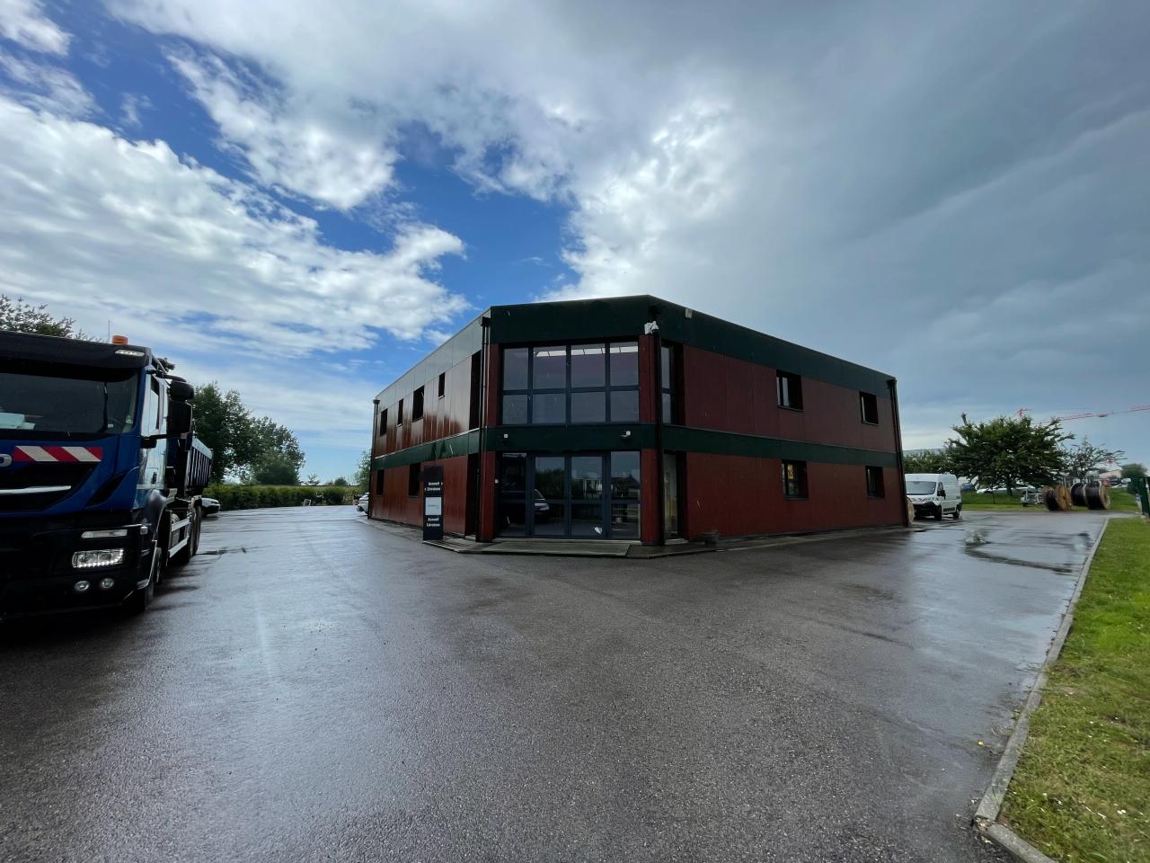 Local d'activité Saint-Ouen-de-Thouberville 402m² Location local d'activité Saint-Ouen-de-Thouberville Eure OLACT2533009 2